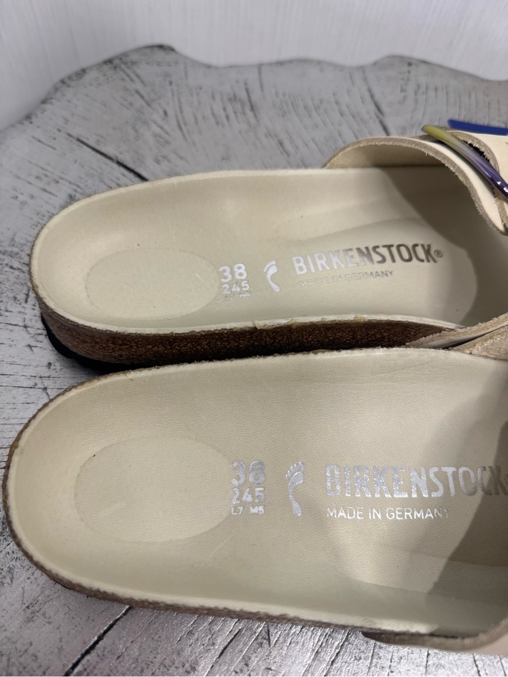 NEW BIRKENSTOCK Madrid Big Buckle High Shine Sandal in Oyster. Size 38. - Picture 3 of 4